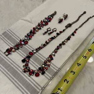 Indiana/Georgia/Ohio State Fans! Gorgeous Red Black White Sorrelli 5 piece set!